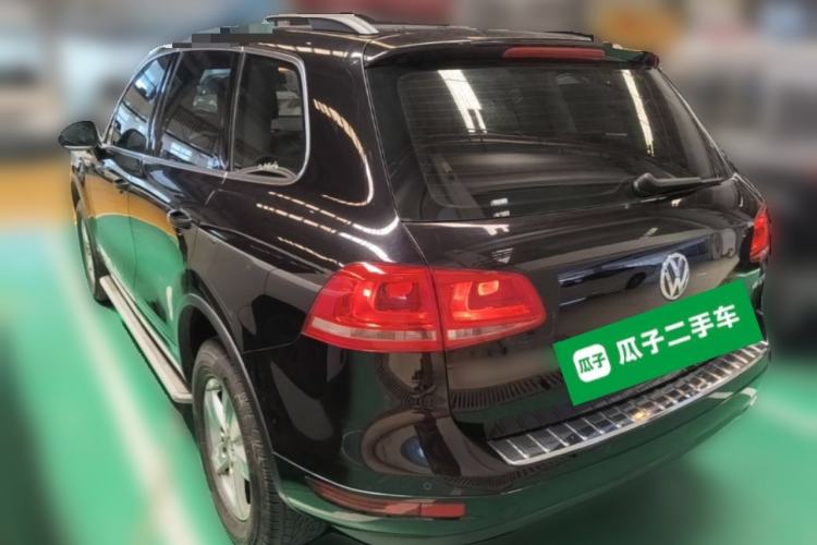 Used Volkswagen Touareg 2011 3.0 TSI Comfort Version Rear Left 45 Deg