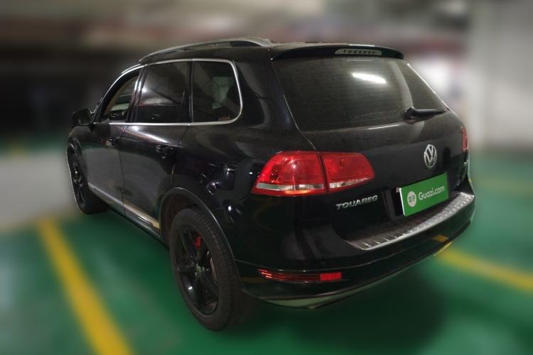 Used Volkswagen Touareg 2011 3.0 TSI Comfort Version Rear Left 45 Deg