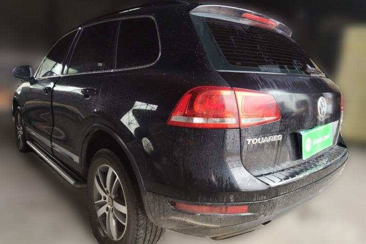 Used Volkswagen Touareg 2011 3.0 TDI Diesel Comfort Version Rear Left 45 Deg