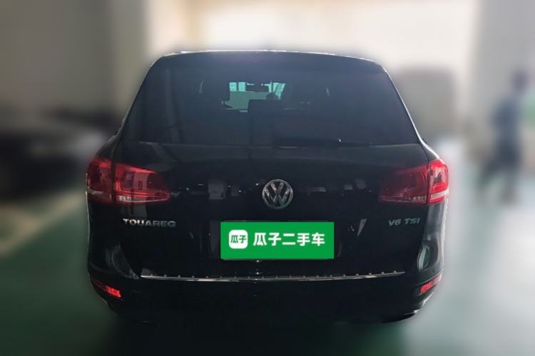 Used Volkswagen Touareg 2011 3.0 TSI High-End Version Rear