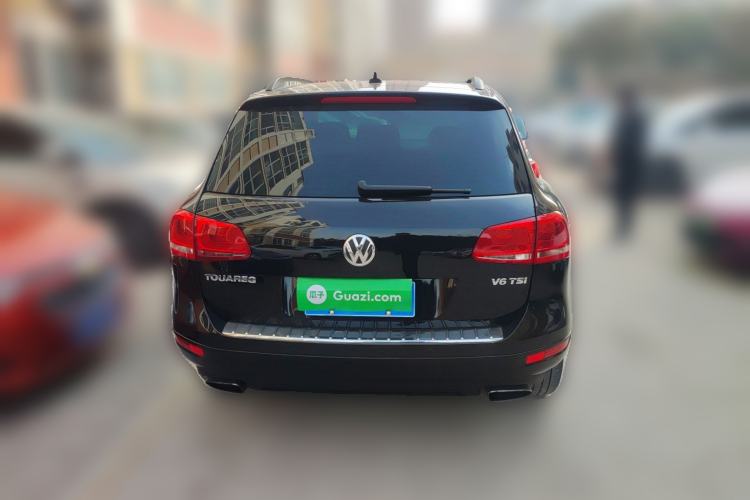Used Volkswagen Touareg 2011 3.0 TSI High-End Version Rear