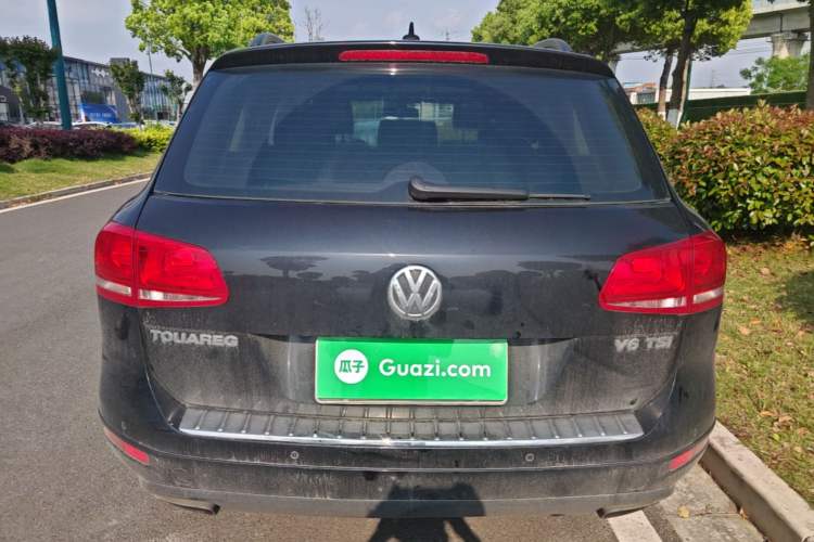 Used Volkswagen Touareg 2011 3.0 TSI Comfort Version Rear