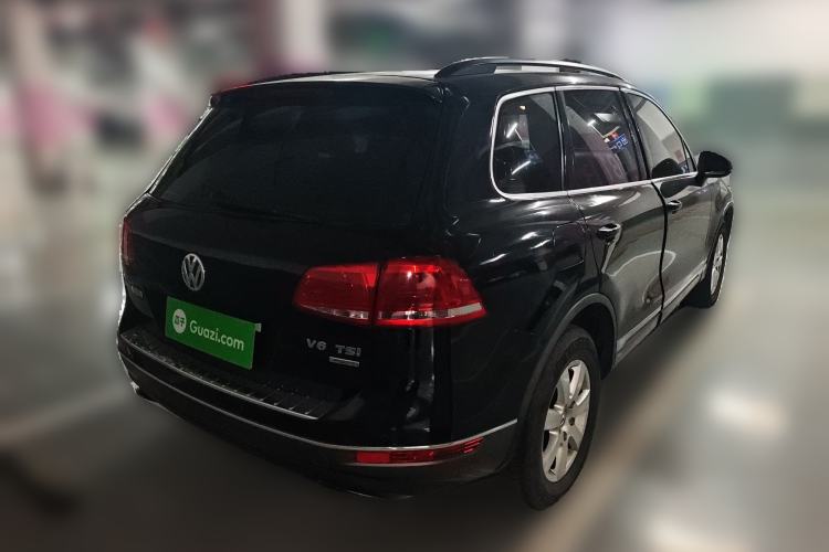 Used Volkswagen Touareg 2011 3.0 TSI Standard Version Rear Right 45 Deg
