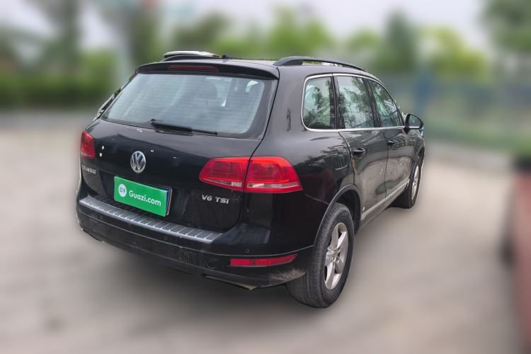 Used Volkswagen Touareg 2011 3.0 TSI Standard Version Rear Right 45 Deg