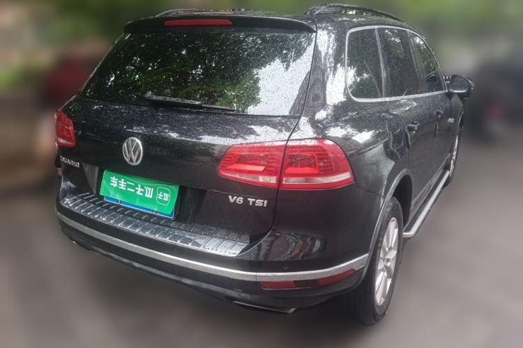 Used Volkswagen Touareg 2011 3.0 TSI Luxury Edition Rear Right 45 Deg