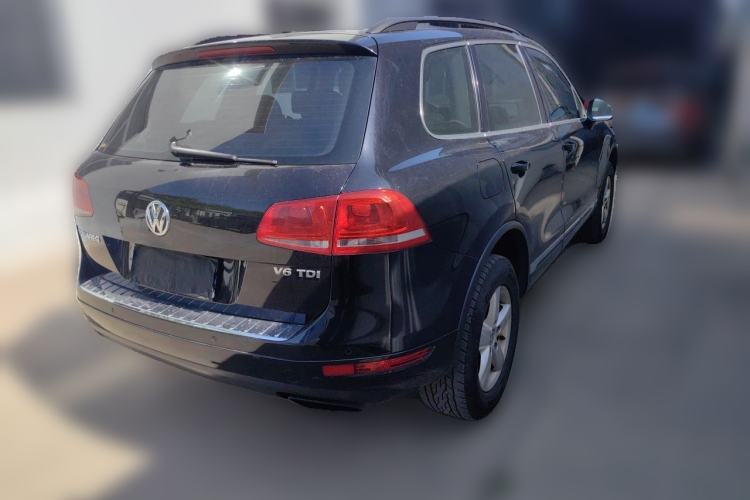 Used Volkswagen Touareg 2011 3.0 TDI Diesel Comfort Version Rear Right 45 Deg