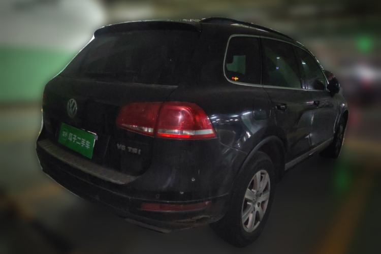 Used Volkswagen Touareg 2011 3.0 TSI Comfort Version Rear Right 45 Deg