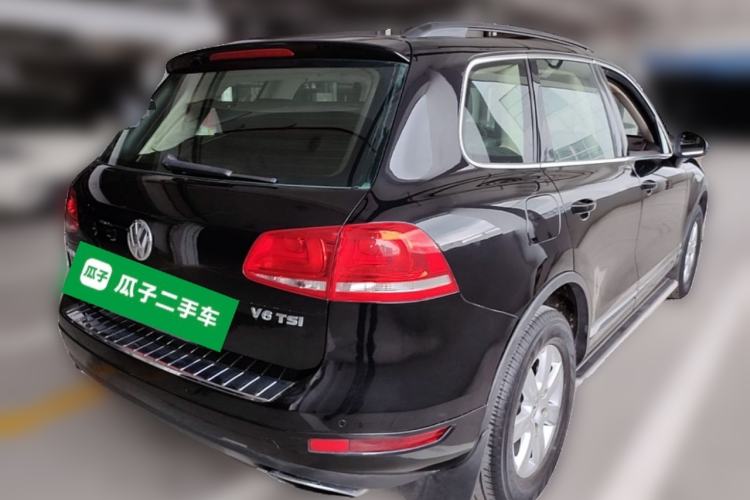 Used Volkswagen Touareg 2011 3.0 TSI Standard Version Rear Right 45 Deg
