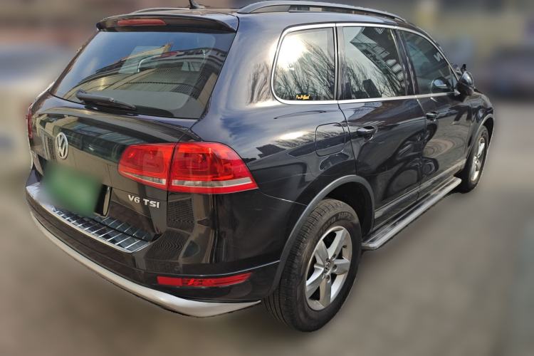 Used Volkswagen Touareg 2011 3.0 TSI Comfort Version Rear Right 45 Deg