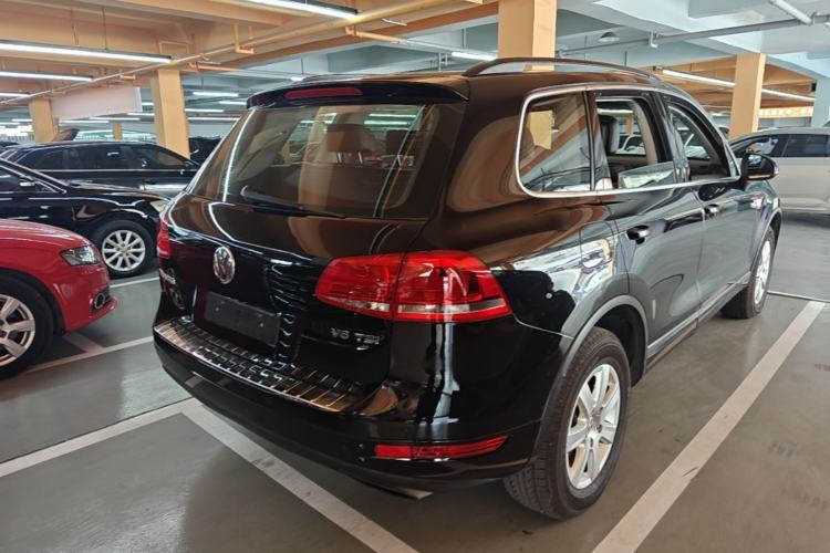 Used Volkswagen Touareg 2011 3.0 TSI Standard Version Rear Right 45 Deg