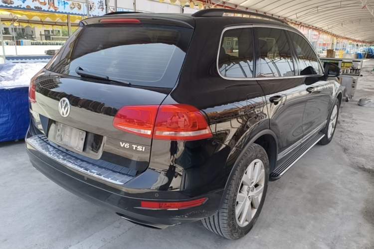 Used Volkswagen Touareg 2011 3.0 TSI Standard Version Rear Right 45 Deg