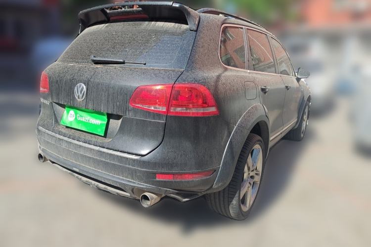 Used Volkswagen Touareg 2011 3.0 TSI Comfort Version Rear Right 45 Deg