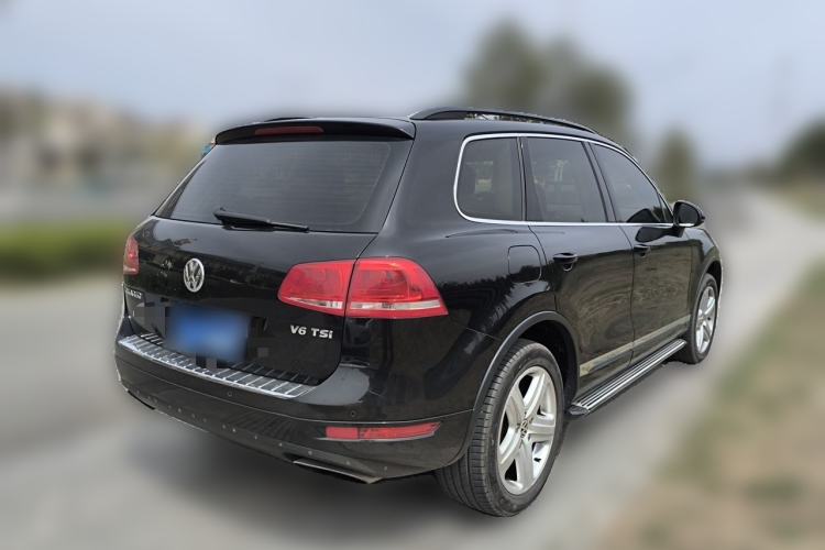 Used Volkswagen Touareg 2011 3.0 TSI Standard Version Rear Right 45 Deg