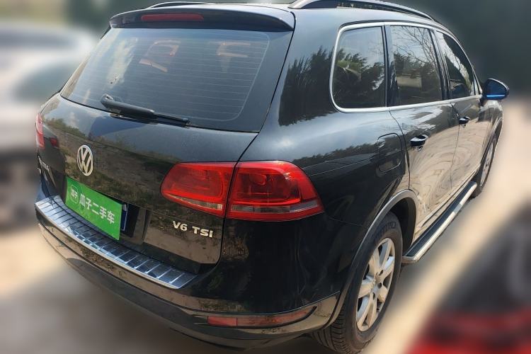 Used Volkswagen Touareg 2011 3.0 TSI Standard Version Rear Right 45 Deg