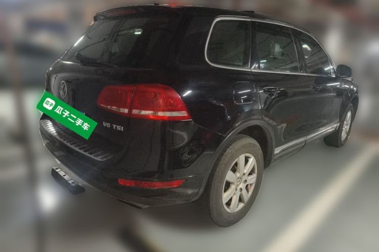 Used Volkswagen Touareg 2011 3.0 TSI Standard Version Rear Right 45 Deg