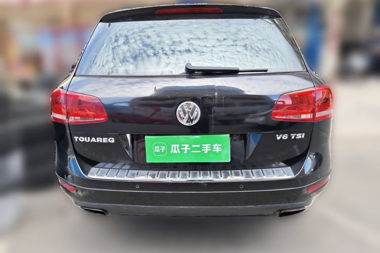 Used Volkswagen Touareg 2011 3.0 TSI High-End Version Rear
