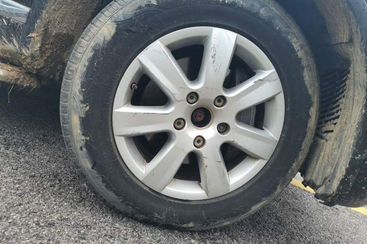 Used Volkswagen Touareg 2011 3.0 TSI Standard Version Right Front Wheel Hub