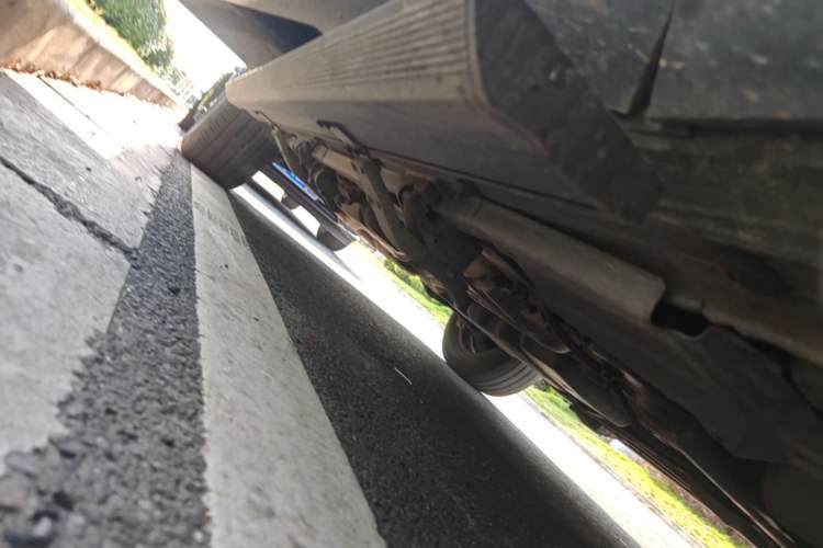 Used Volkswagen Touareg 2011 3.0 TSI Comfort Version Right Side Sill