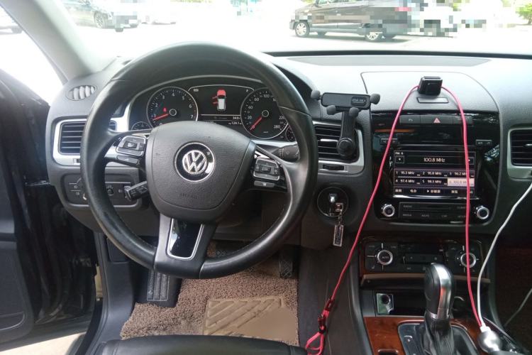 Used Volkswagen Touareg 2011 3.0 TSI Standard Version Steering Wheel