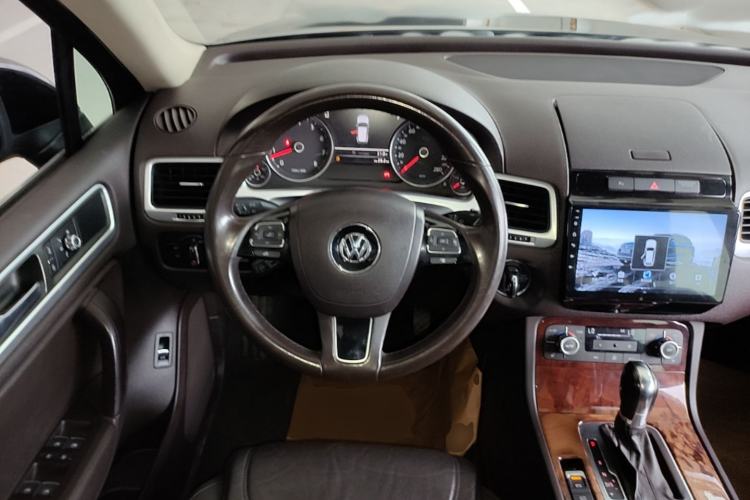 Used Volkswagen Touareg 2011 3.0 TSI Standard Version Steering Wheel