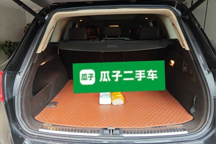 Used Volkswagen Touareg 2011 3.0 TSI Comfort Version Trunk