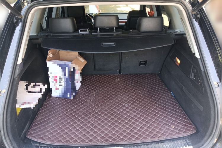 Used Volkswagen Touareg 2011 3.0 TSI Comfort Version Trunk