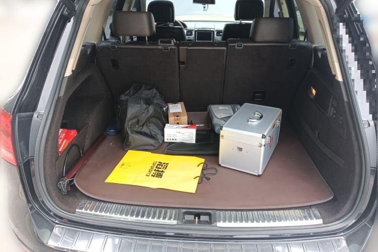 Used Volkswagen Touareg 2011 3.0 TSI Comfort Version Trunk
