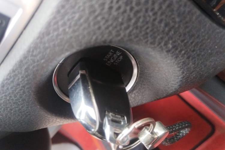 Used Volkswagen Touareg 2011 3.0 TSI Standard Version Vehicle Key