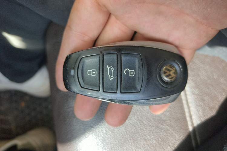 Used Volkswagen Touareg 2011 3.0 TSI Standard Version Vehicle Key