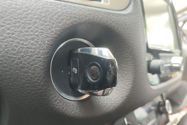 Used Volkswagen Touareg 2011 3.0 TSI High-End Version Vehicle Key