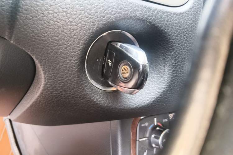 Used Volkswagen Touareg 2011 3.0 TSI Standard Version Vehicle Key