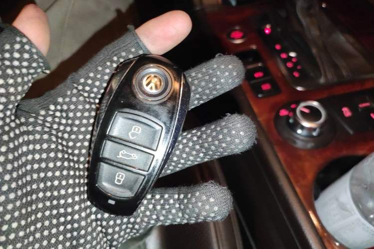 Used Volkswagen Touareg 2011 3.0 TSI High-End Version Vehicle Key