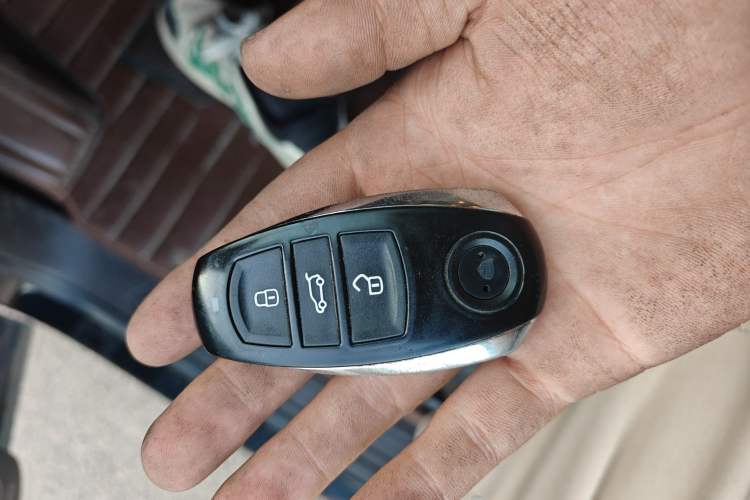 Used Volkswagen Touareg 2011 3.0 TSI Luxury Edition Vehicle Key