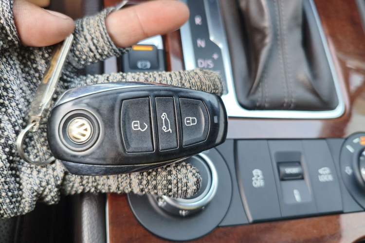 Used Volkswagen Touareg 2011 3.0 TSI High-End Version Vehicle Key