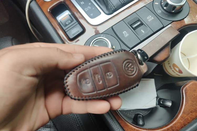 Used Volkswagen Touareg 2011 3.0 TSI High-End Version Vehicle Key