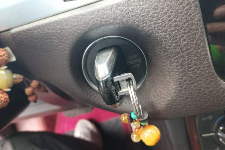 Used Volkswagen Touareg 2011 3.0 TSI Standard Version Vehicle Key