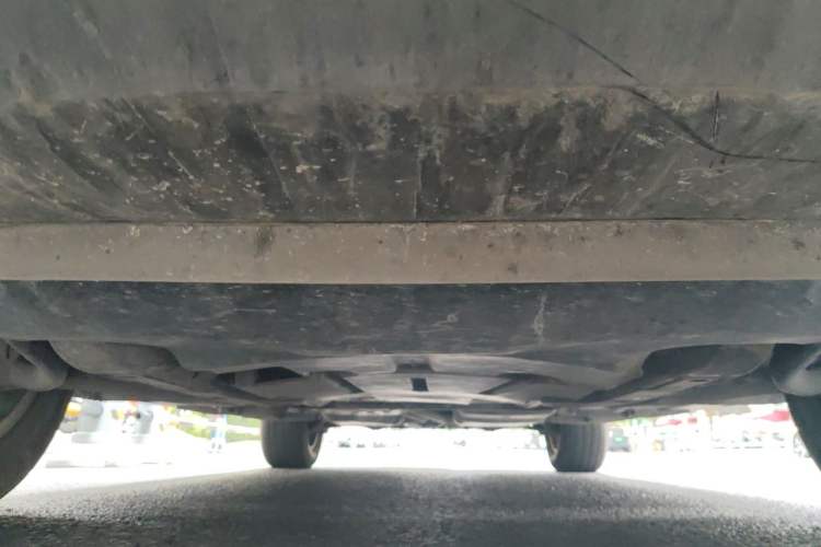 Used Volkswagen Touareg 2011 3.0 TSI High-End Version Chassis Front