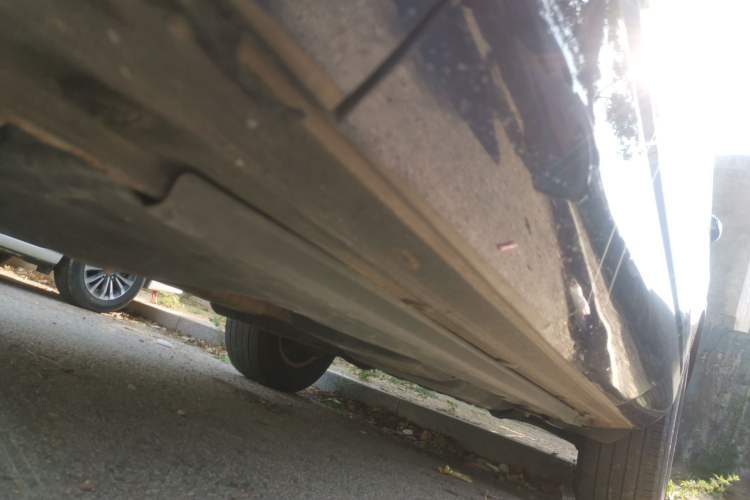 Used Volkswagen Touareg 2011 3.0 TSI Comfort Version Chassis Front Left