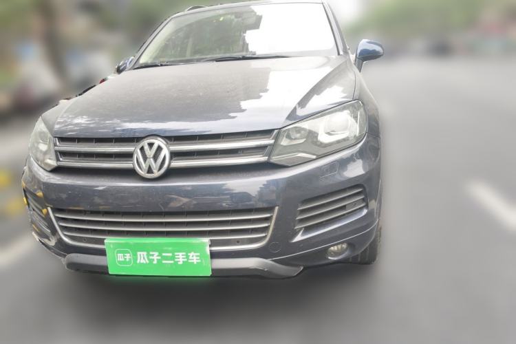 Used Volkswagen Touareg 2011 3.0 TSI High-End Version Front