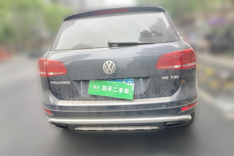 Used Volkswagen Touareg 2011 3.0 TSI High-End Version Rear