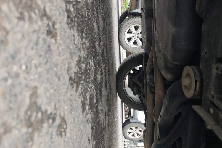 Used Volkswagen Touareg 2011 3.0 TSI Comfort Version Chassis Front