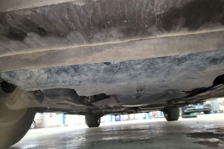 Used Volkswagen Touareg 2011 3.0 TSI Standard Version Chassis Front