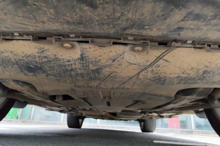 Used Volkswagen Touareg 2011 3.0 TSI Comfort Version Chassis Front