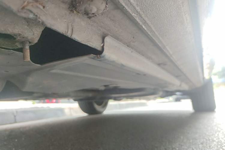 Used Volkswagen Touareg 2011 3.0 TSI Comfort Version Chassis Front Left
