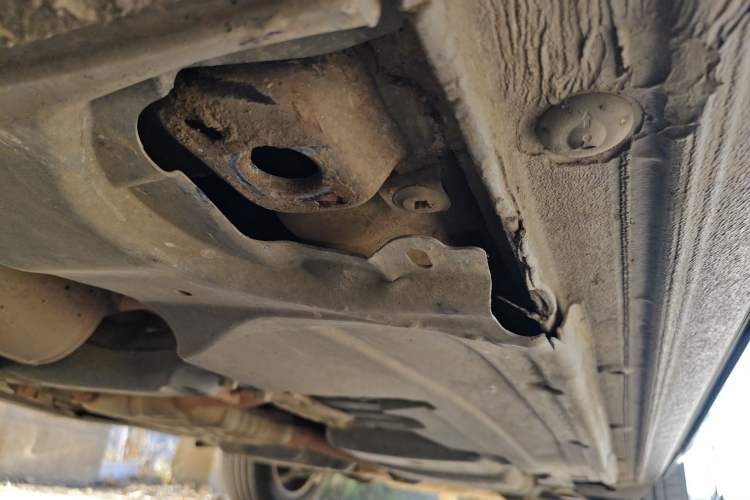 Used Volkswagen Touareg 2011 3.0 TSI Comfort Version Chassis Front Left
