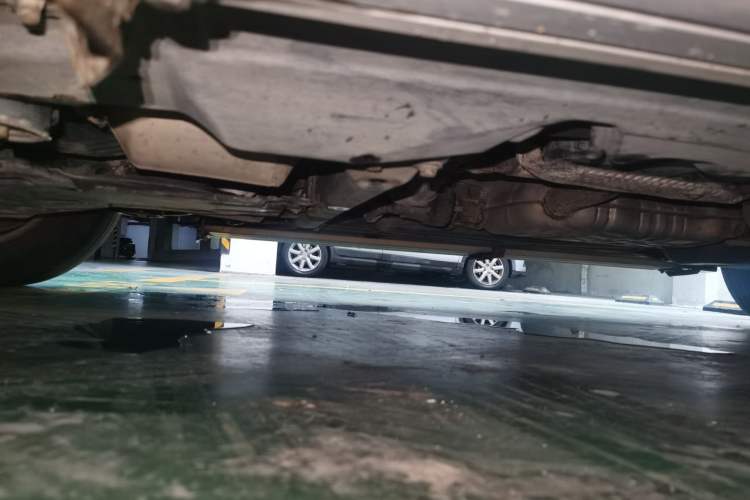 Used Volkswagen Touareg 2011 3.0 TSI Standard Version Chassis Front Left