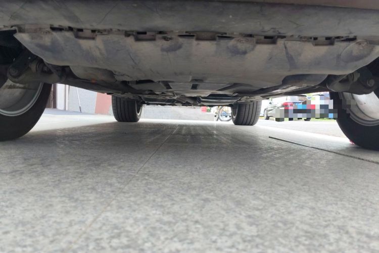 Used Volkswagen Touareg 2011 3.0 TSI Comfort Version Chassis Front