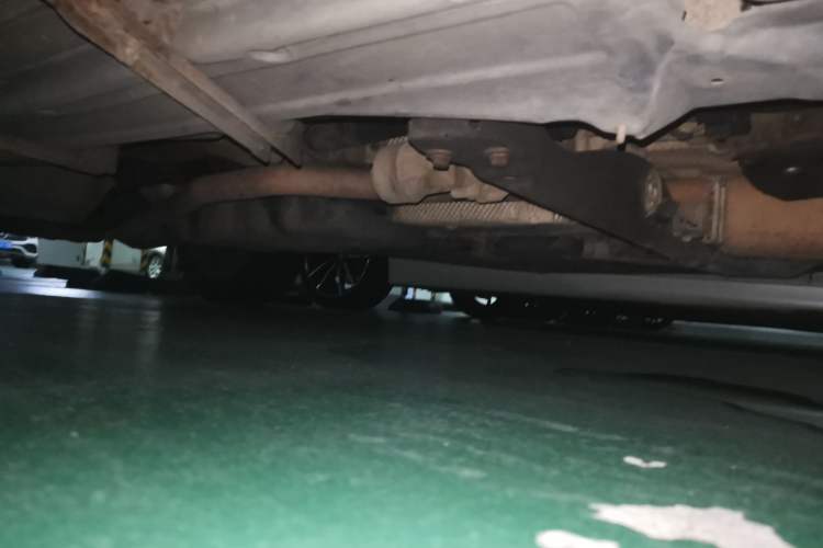 Used Volkswagen Touareg 2011 3.0 TDI Diesel Standard Version Chassis Front Right