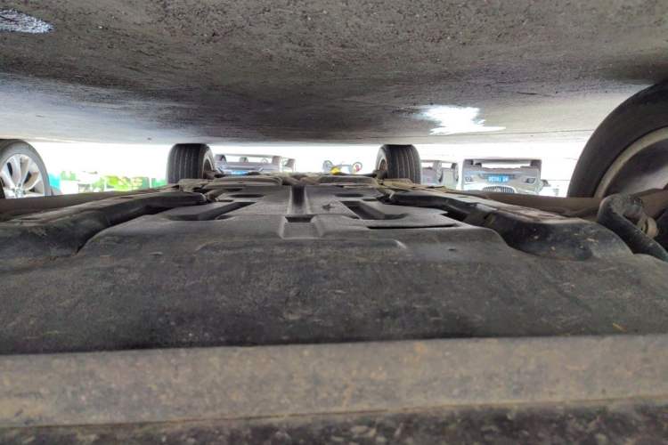Used Volkswagen Touareg 2011 3.0 TSI Hybrid Chassis Front