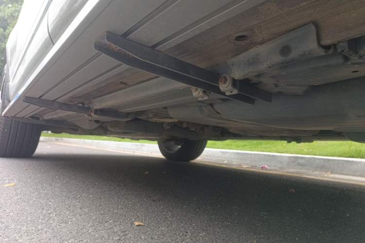 Used Volkswagen Touareg 2011 3.0 TSI Comfort Version Chassis Rear Left
